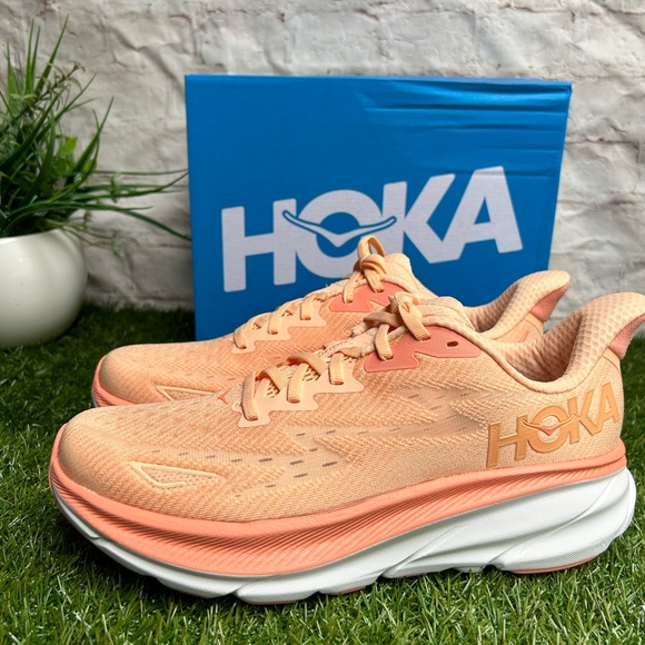 Hoka Clifton 9 Color: Cantaloupe / White women size 7 new with box - Picture 10 of 16